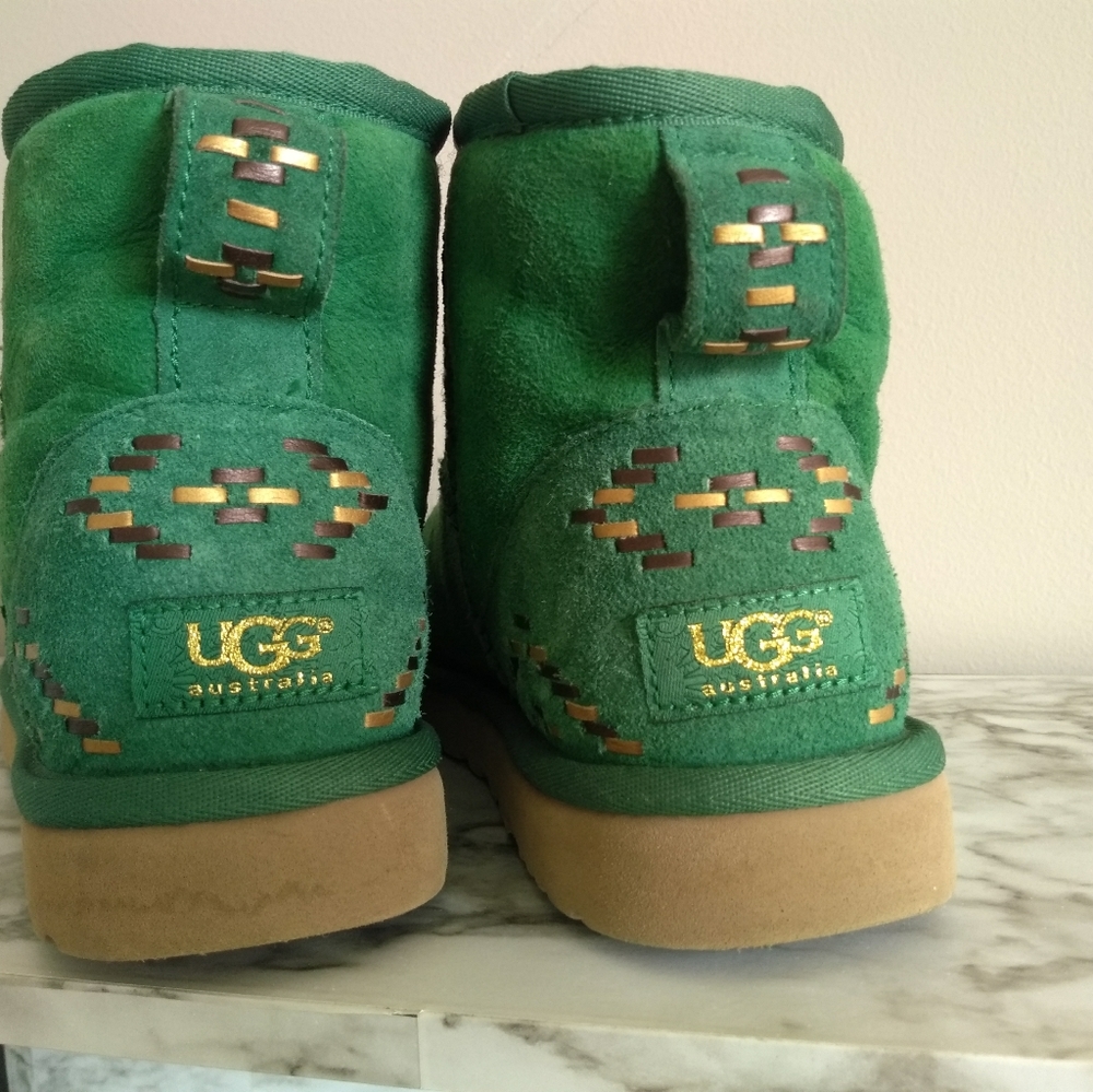 Ugg mini 2